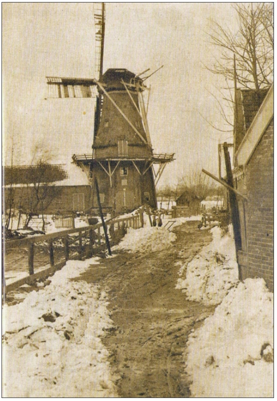Korenmolen Windmill of van Sipma, Surhuisterveen