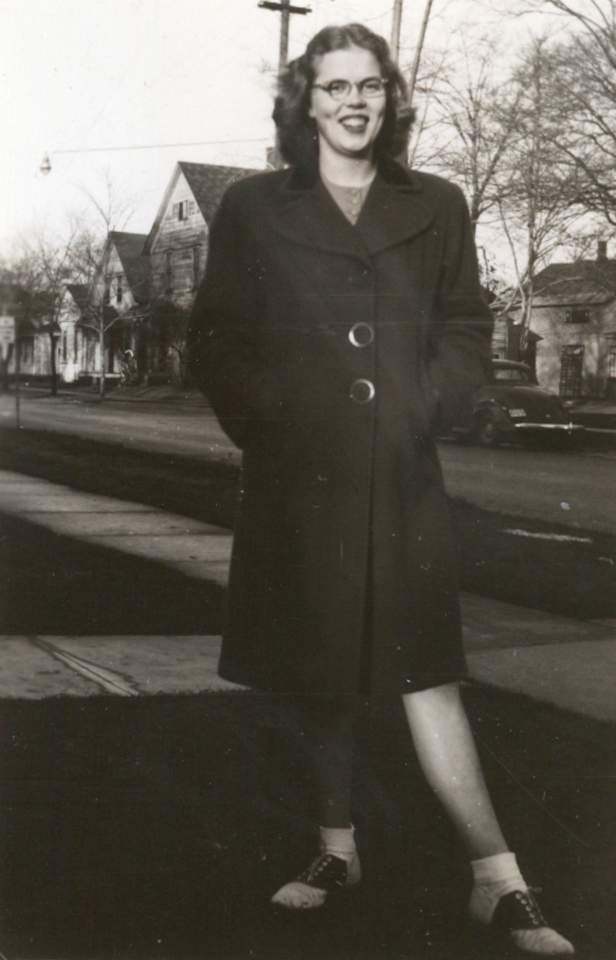 Lois DeKruyter - ™Photo (20)