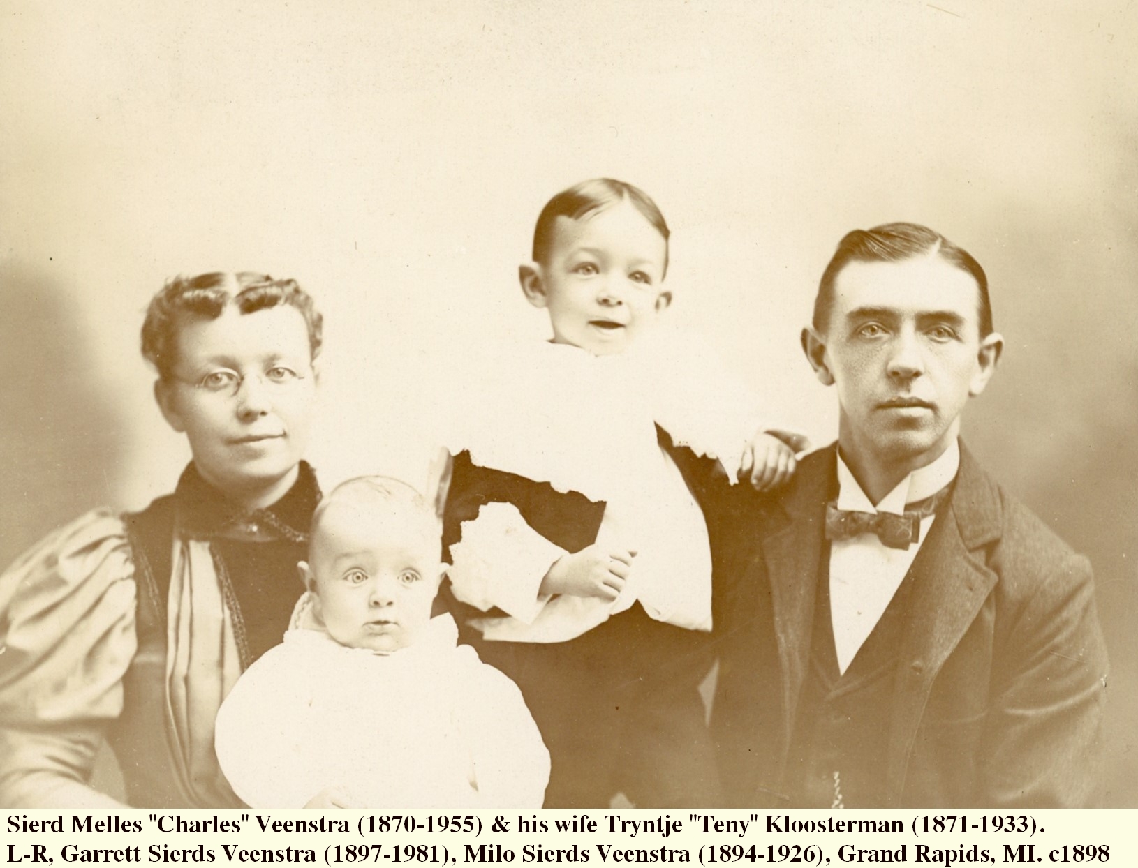 Sierd Melles 'Charles' Veenstra Family - ™Photo (1)