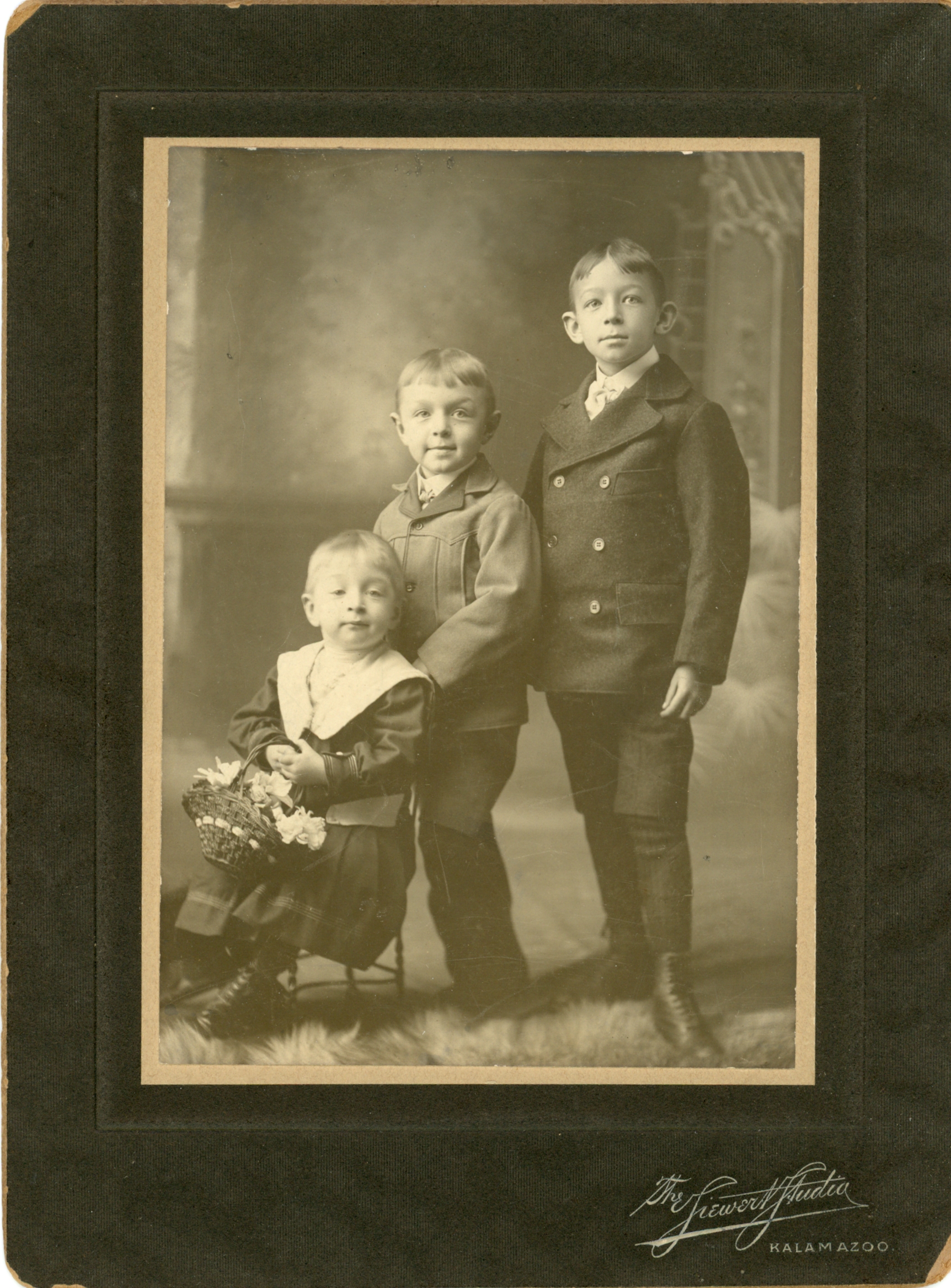 Henry Veenstra - ™Photo with Garrett & Milo, 1904 St. Louis Words Fair (2)