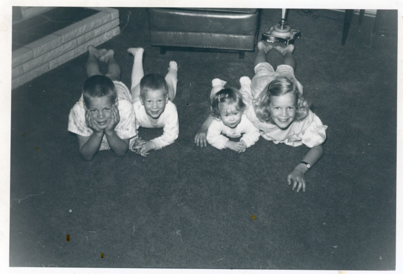 Marve & Marilyn Veenstra Family - ™Photo