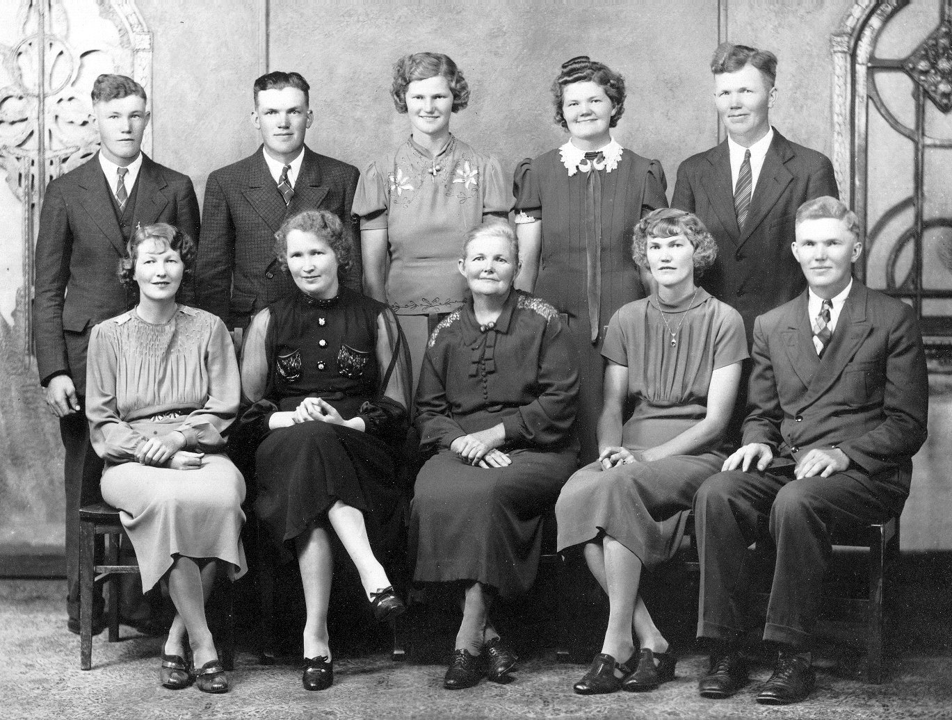 Eelkje 'Agnes' Hendriksma - Buist family picture (raw)