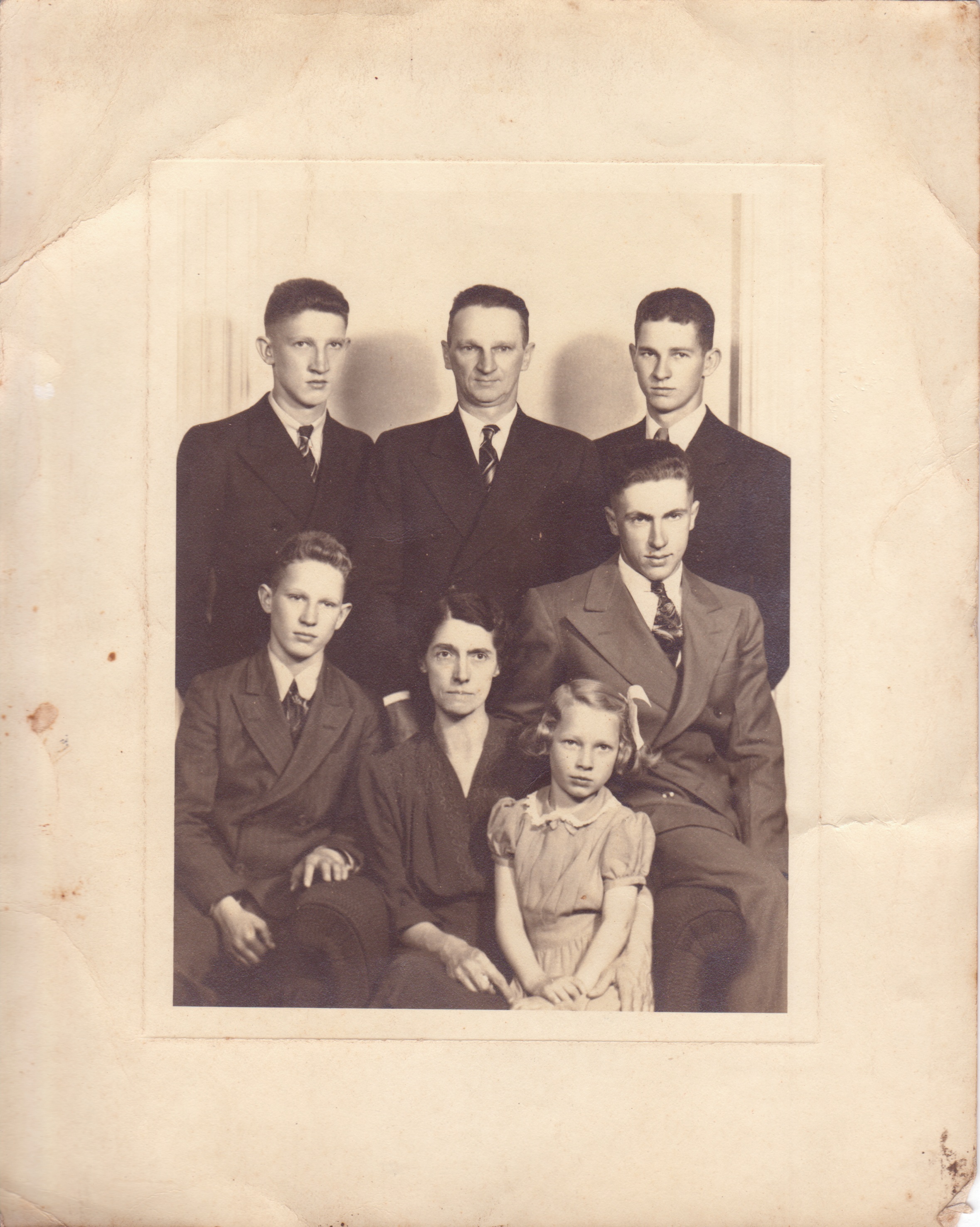 Dick Keyzer Family - Photo a